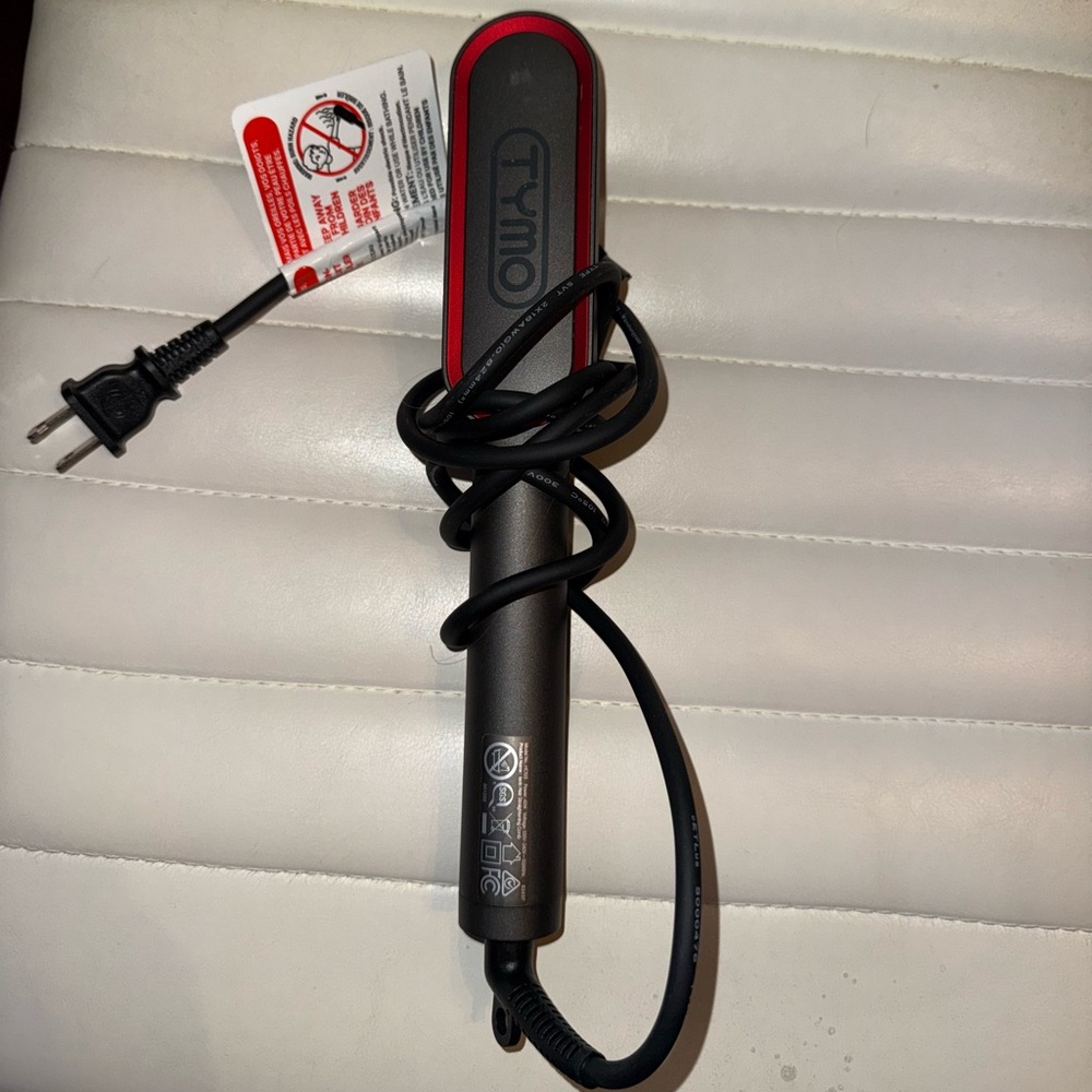 Tymo Hair Straightener in Red and Black